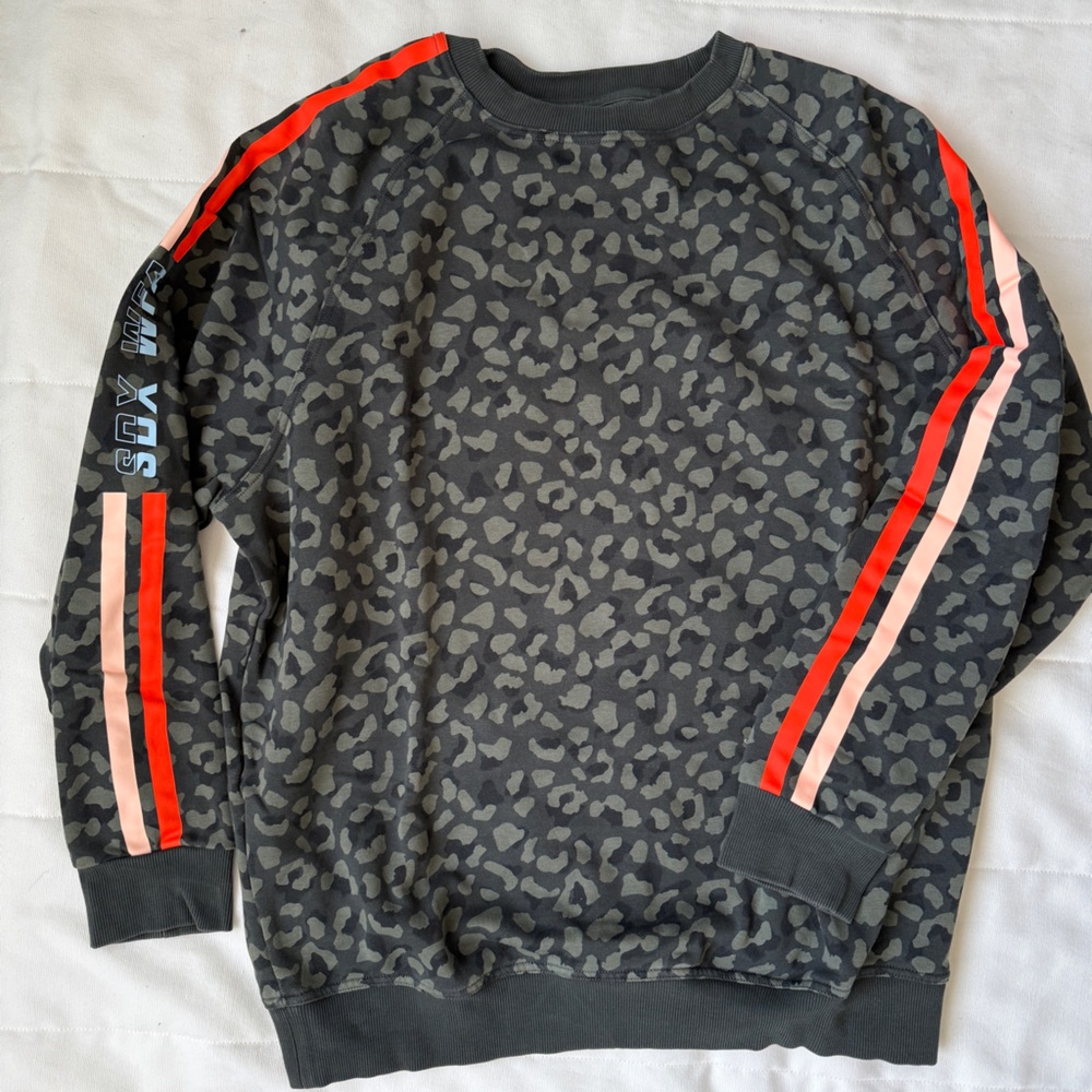 Sarahs Day x White Fox Active Crewneck Leopard
Sweatshirt Women M Oversized